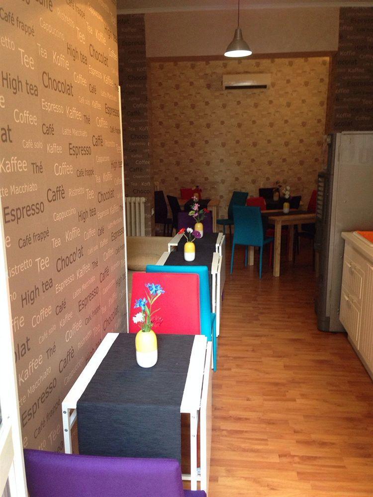 Gasthof The Place In 2*